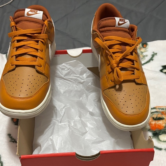 Nike Other - Nike Men's Tan and White Sneakers